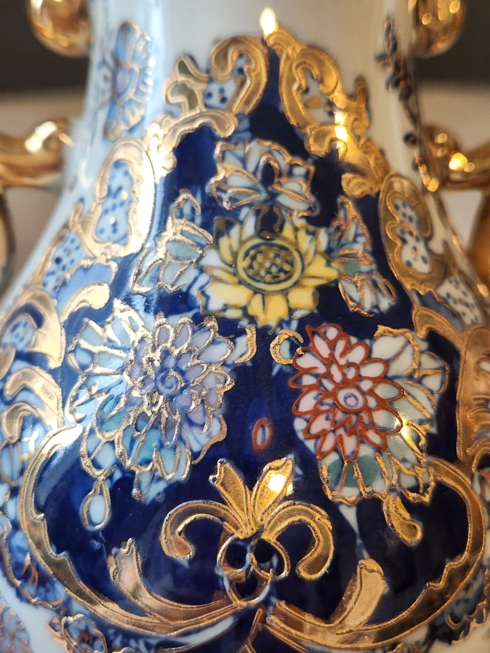 Vintage Handpainted White Blue and Gold Decorative Double-Handled Porcelain Vase - Picture 3 of 11